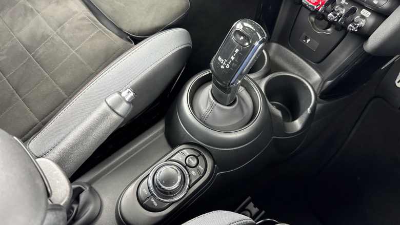 MINI Hatchback 1.5 Cooper Sport 3dr Auto [Nav Pack] Petrol Hatchback